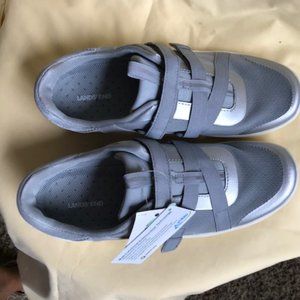 New women's Lands End shoes size 7
